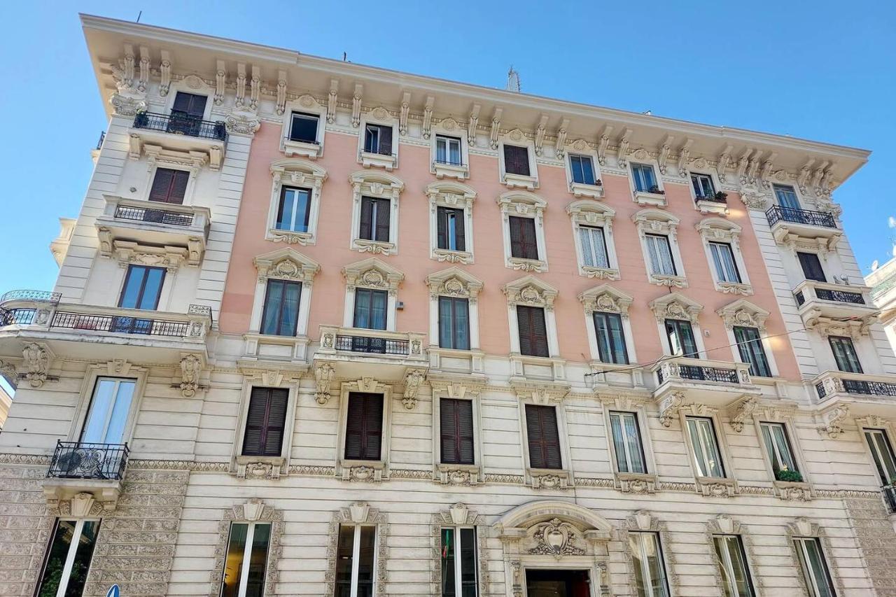 Appartamento "Corso - Cuore Di Roma" By FlatinRoma Exterior foto